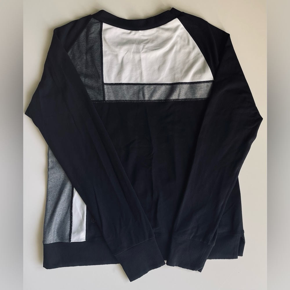 Rare Lululemon Crew Neck Pullover - Picture 2 of 5